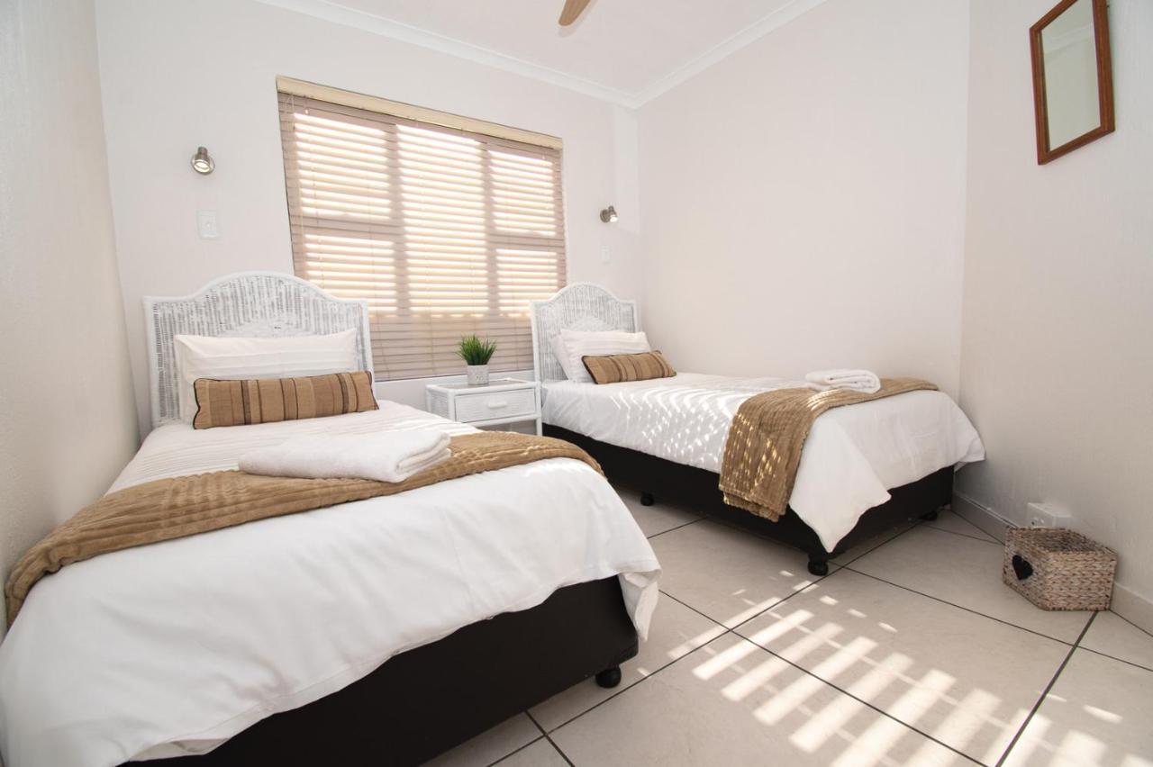 7 The Shades Umhlanga Rocks Apartment Дърбан Екстериор снимка
