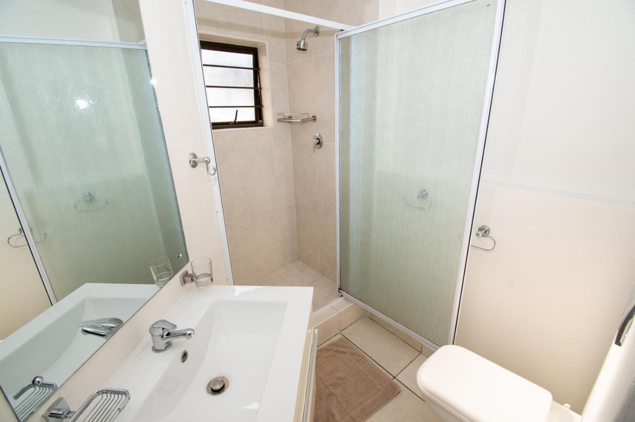 7 The Shades Umhlanga Rocks Apartment Дърбан Екстериор снимка